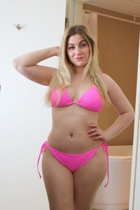 Enjoying the Weather?💕 Psst, see More of me Here 👉🏼 https://t.co/sMoNts7oy9👈🏼 50-60% OFF!🔥 #Saturday