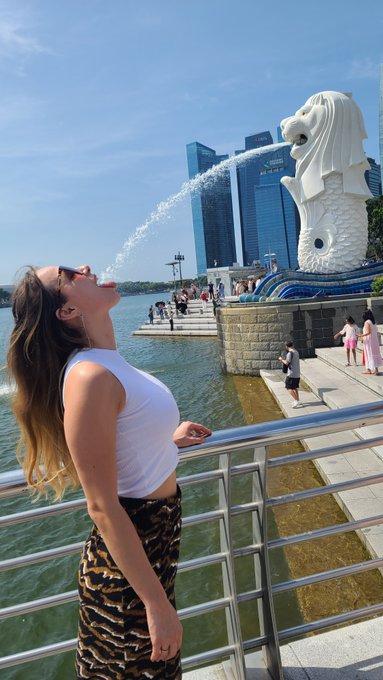 Schlucken kann ich 😏😜
#singapur #throwback https://t.co/JhMgpzfzBa