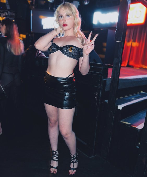 Rate my fit 😘 https://t.co/VkpQTCZ799