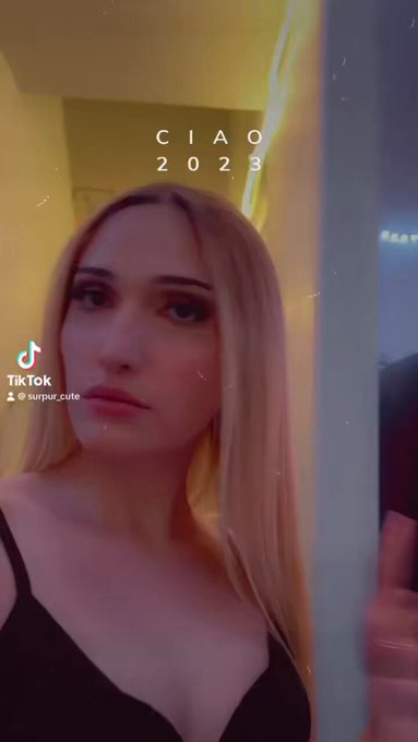 Follow my TikTok if you really love me 💕 https://t.co/cYoPq74bVk