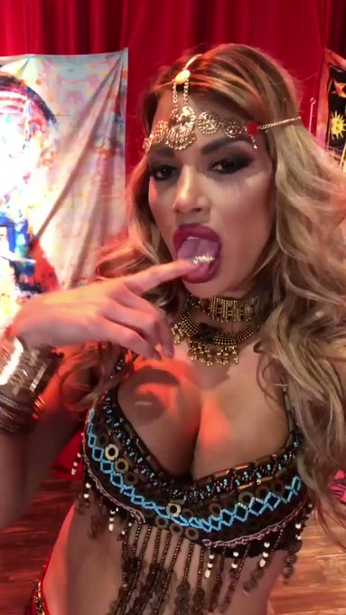 Bellydance fun today at @Brazzers ❤️ https://t.co/BQuxZDyKw1